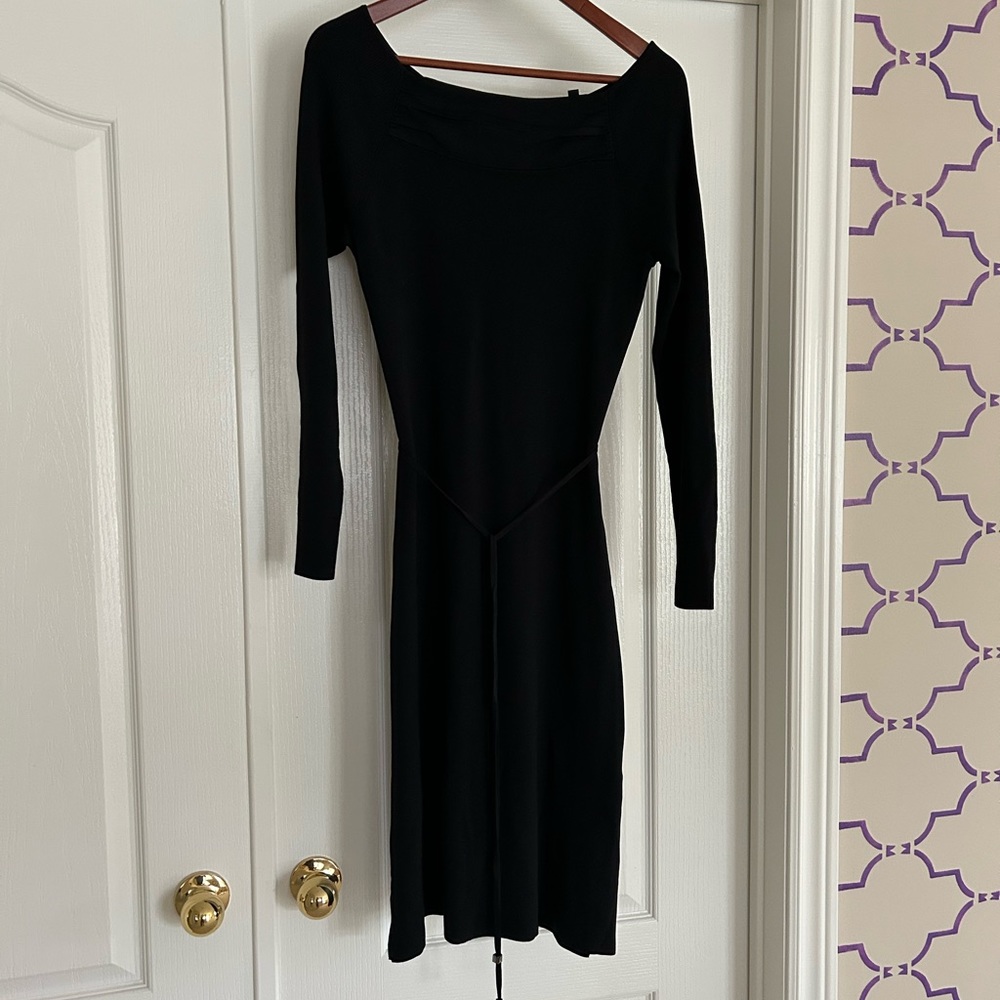 Versatile BCBG Black Stretch Dress, Size Medium. Full sleeves. Timeless style!